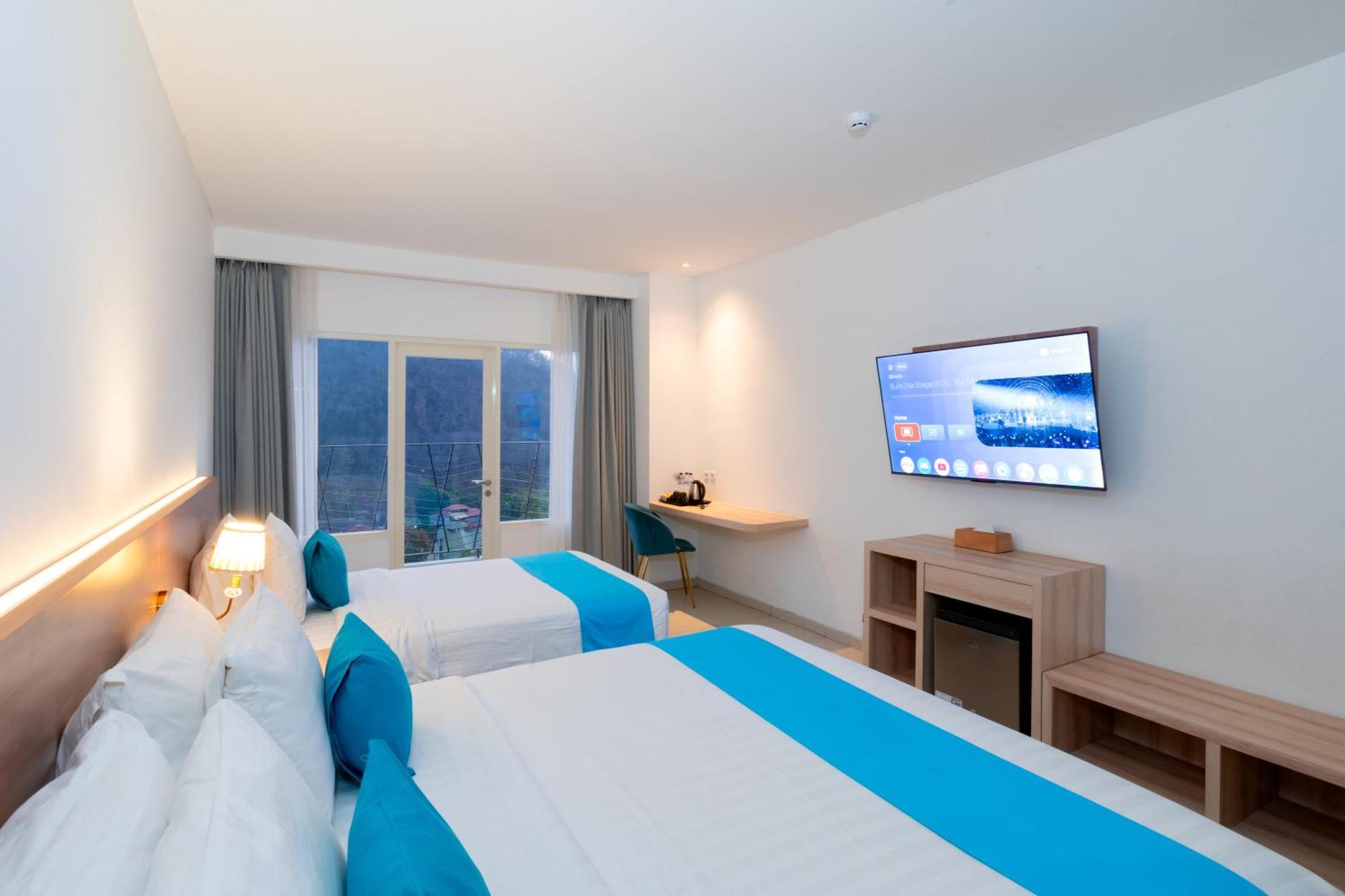 Zasgo Hotel Labuan Bajo Exterior photo